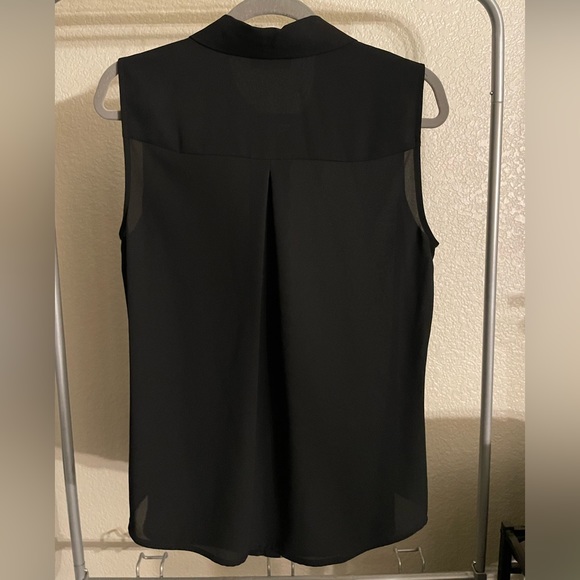 Calvin Klein blouse with tasteful lace, size XL. - Picture 2 of 4